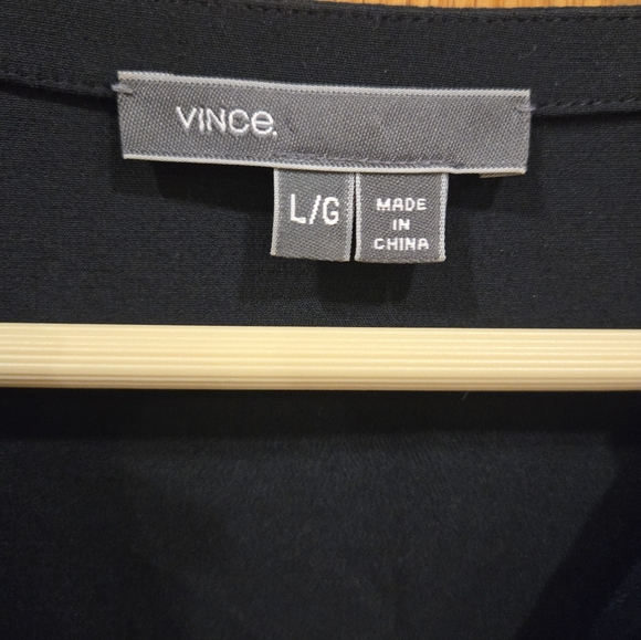 Vince Navy V Neck Short Sleeve Satin Back Tunic Dress Sz L - Picture 5 of 9